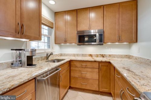 5408 Juliet St, Springfield VA  22151-2615 exterior