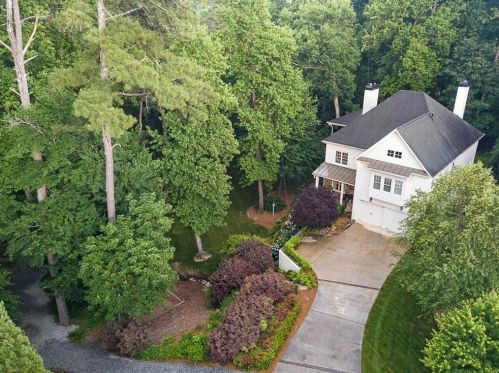 1607 Grant Dr, Atlanta GA  30319-3589 exterior