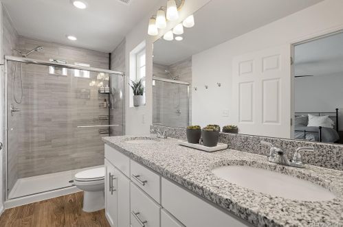 4568 Quemoy St, Aurora CO  80019-6025 exterior