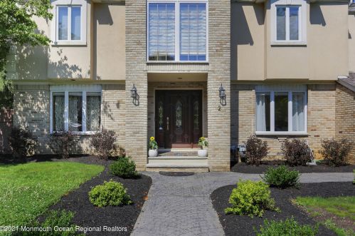 2 Whispering Pines Dr, Lincroft, NJ 07738-1231