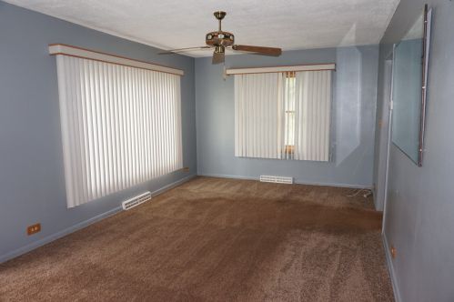 322 Brownell St, Thornton, IL 60476-1304