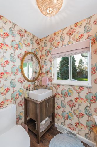 2318 Olive St, Denver CO  80207-3541 exterior