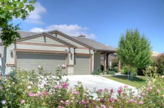 1332 Cellini Ct, Tehachapi, CA 93561-2478