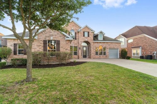206 Crenshaw Dr, Midlothian, TX 76063-3447