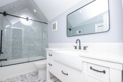 22 High St, Tinton Falls NJ  07724-3451 exterior