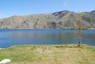 15055 Lakeshore Dr, Entiat, WA