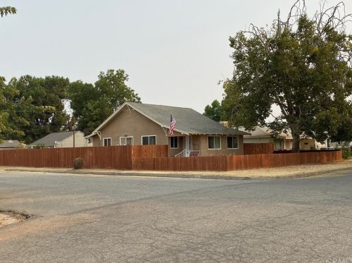 320 Monterey Ave, Sharon, CA 93610-2428