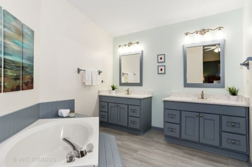 1193 Cactus Trl, Carol Stream IL  60188-3329 exterior