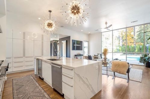 1104 Citadel Dr, Atlanta GA  30324-3816 exterior