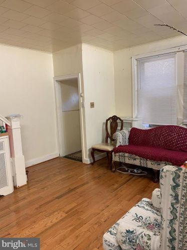 3244 F St, Philadelphia, PA 19134-1833