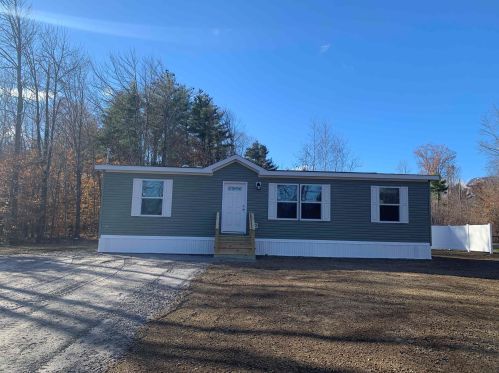 157 Kings Hwy, Wakefield, NH 03887-6201