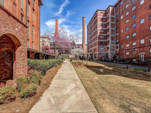 170 Boulevard, Atlanta GA  30312-2325 exterior