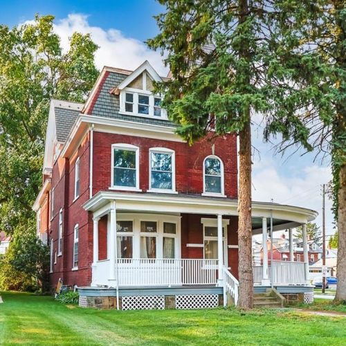 1503 Hamilton St, Allentown PA  18102-4211 exterior