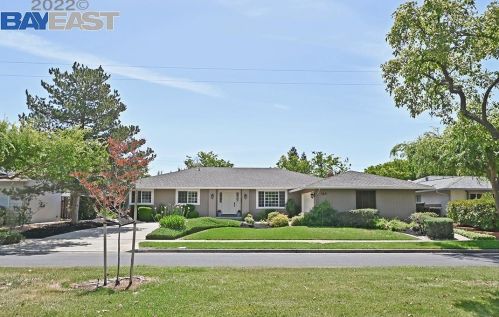562 Escondido Cir, Livermore, CA 94550-5247