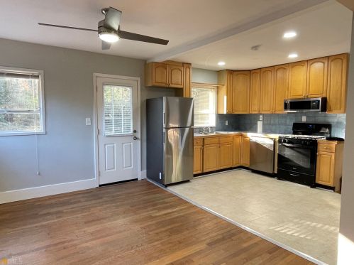 2408 Briarmoor Rd, Atlanta GA  30345-2112 exterior