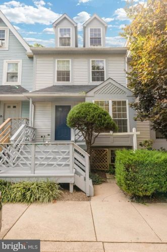 2019 Lyttonsville Rd, Silver Spring MD  20910-2263 exterior