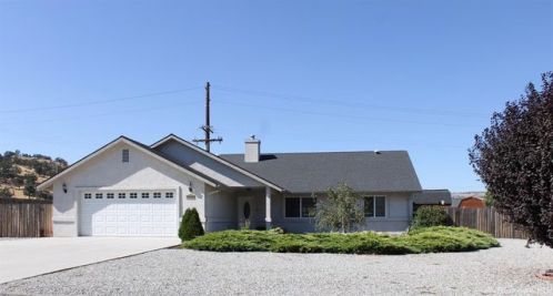 18950 Pinehurst Pl, Tehachapi, CA 93561-5233