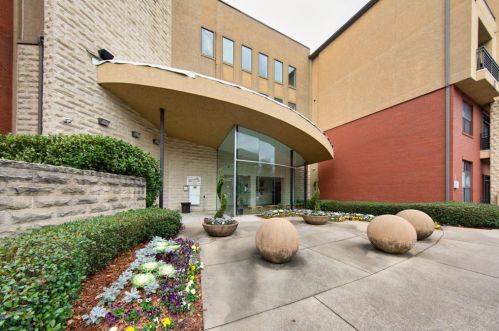 401 16th St, Atlanta GA  30363-1060 exterior