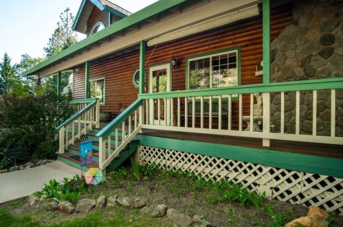 17881 Lawrence Way, Grass Valley, CA 95949-7112