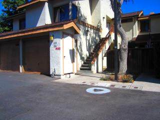 184 Village Circle Dr, Lompoc, CA 93436-5607
