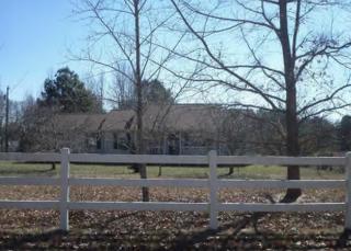 415 Simms Rd, Carrollton, GA 30117-5652