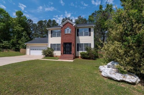 2133 Lown Farm Ln, Lithonia, GA 30058-3956