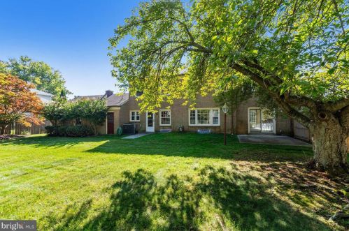 2417 Gate Dr, Silver Spring MD 20906-2207 exterior