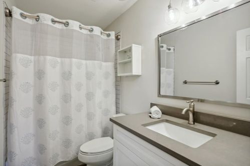1172 Alexandria Ct, Atlanta GA  30319-4548 exterior