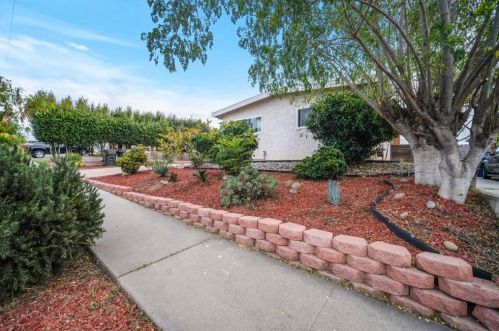 458 Oxford St, Chula Vista CA  91911-3812 exterior