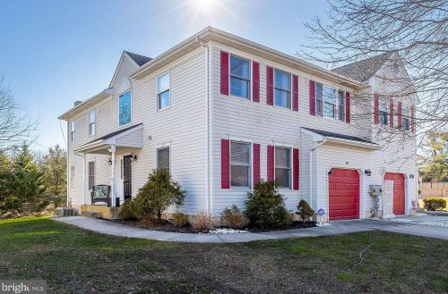 15 Park Dr, Harrison Township, NJ 08062-1901