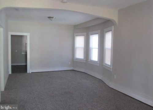 1057 Lalor St, Trenton NJ  08610-6334 exterior