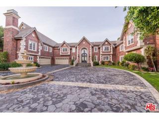 17067 Encino Verde Pl, Van Nuys, CA 91436-4049