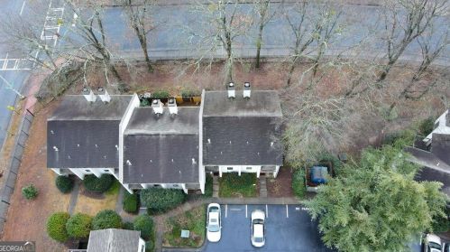 15 Finch Dr, Atlanta GA  30308-6501 exterior