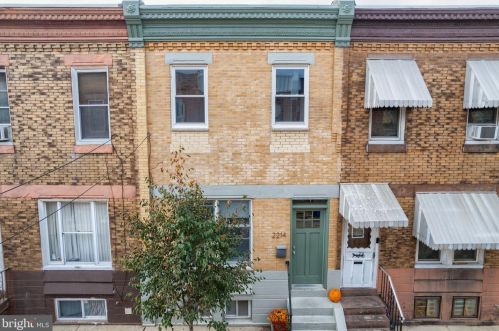 2214 Hicks St, Philadelphia, PA 19145-3927