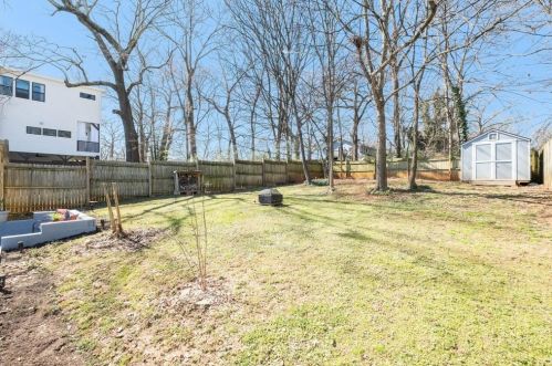 34 Hutchinson St, Atlanta GA  30307-3818 exterior