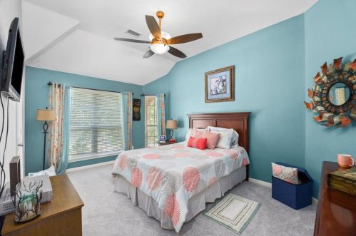 2127 Trinity Mnr Ln, Richmond TX  77469-7255 exterior