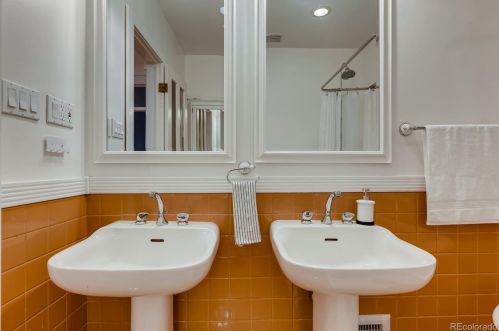 1241 York St, Denver CO  80210-1912 exterior