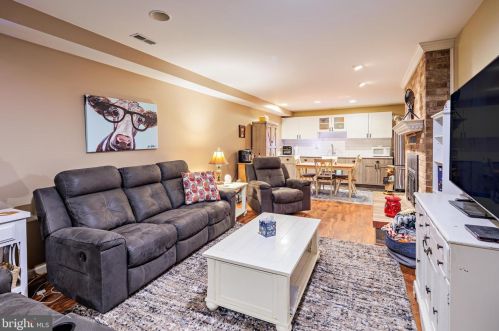 1000 Mt Airy Rd, Davidsonville MD 21035-2222 exterior