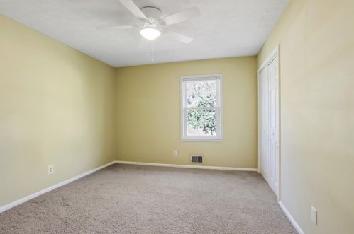 6768 Lockridge Dr, Atlanta GA  30360-1561 exterior
