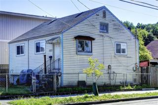 3119 Alaska St, Seattle, WA 98108-2146
