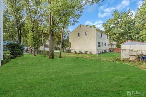 41 Meredith Rd, Piscataway NJ  08854-5419 exterior