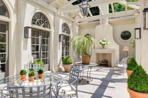 7 Harris Gln, Atlanta GA  30327-3842 exterior