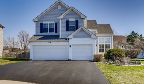 619 Wintergreen Cir, Naperville, IL 60540-9202
