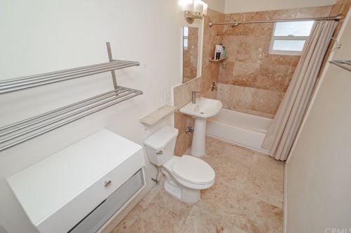 2863 Bridgeport Ave, Anaheim CA  92804-2047 exterior