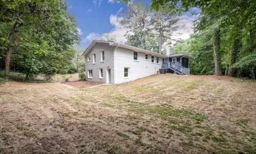 2662 Foster Ridge Rd, Atlanta GA  30345-2014 exterior