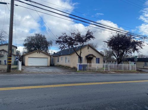 821 Sutter Ave, Modesto, CA 95351-3843
