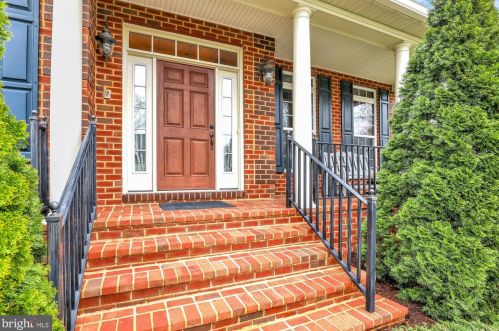 405 Helmsman Way, Severna Park, MD 21146-1445
