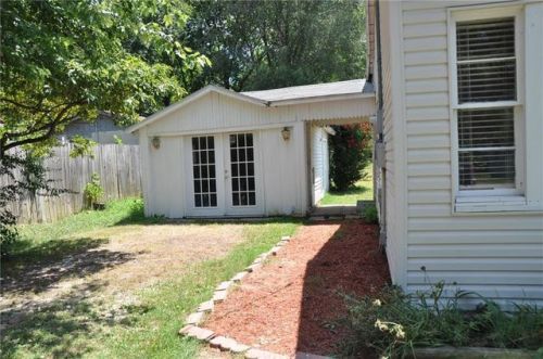 215 Velma Ave, Springdale, AR 72764-5651