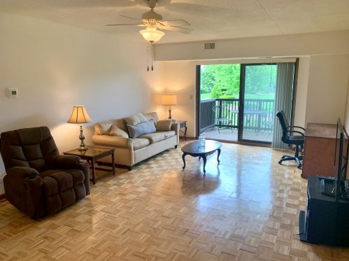 1502 Woodbridge Rd, Joliet, IL 60436-1383