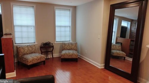 1020 Federal St, Philadelphia PA  19147-5041 exterior